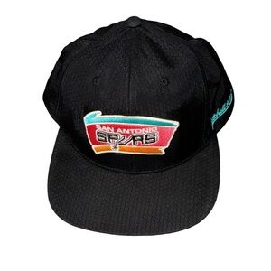 Mitchell & Ness NBA San Antonio Spurs Black Baseball Hat